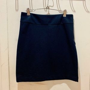 Banana Republic navy blue knit pencil skirt sz 2